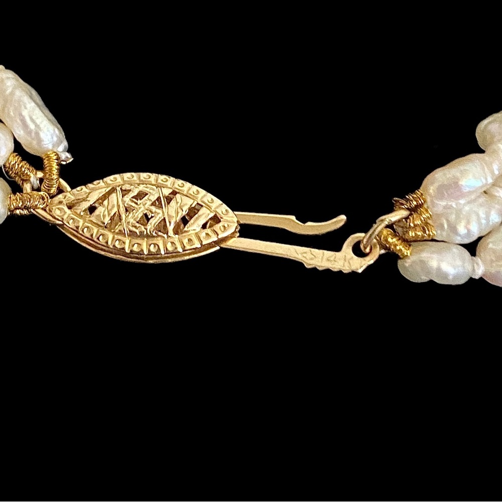 14 karat gold, delicate stone bracelet - Picture 3 of 6